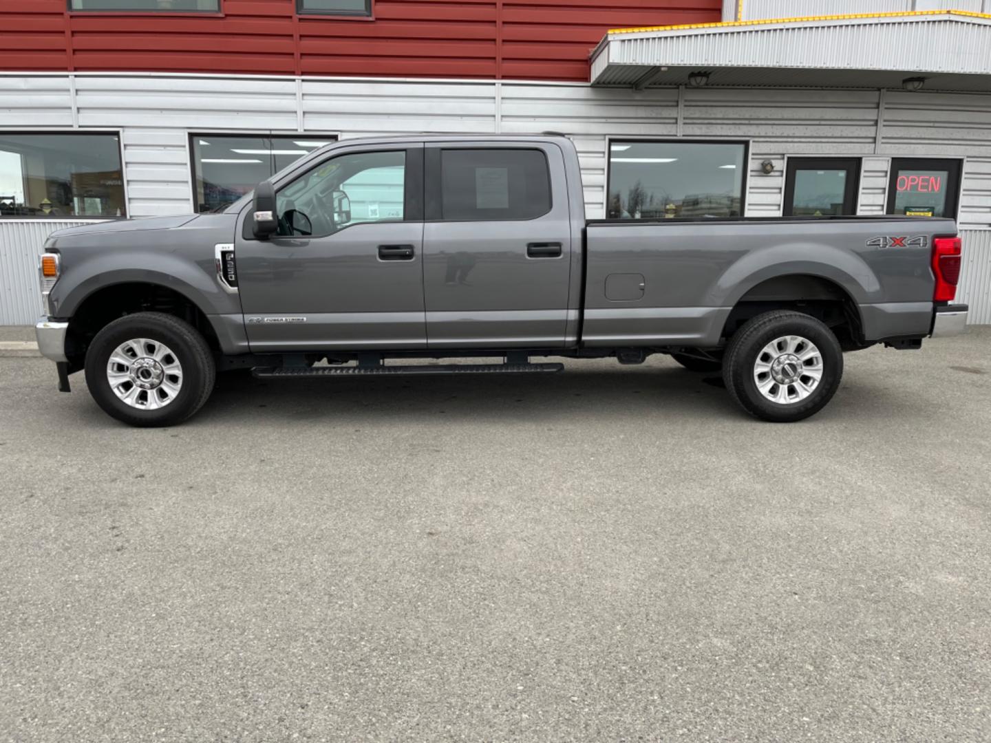 2022 GRAY /Black FORD F-250 SUPER DUT XL (1FT7W2BT2NE) with an 6.7L engine, Automatic transmission, located at 1960 Industrial Drive, Wasilla, 99654, (907) 274-2277, 61.573475, -149.400146 - Photo#0